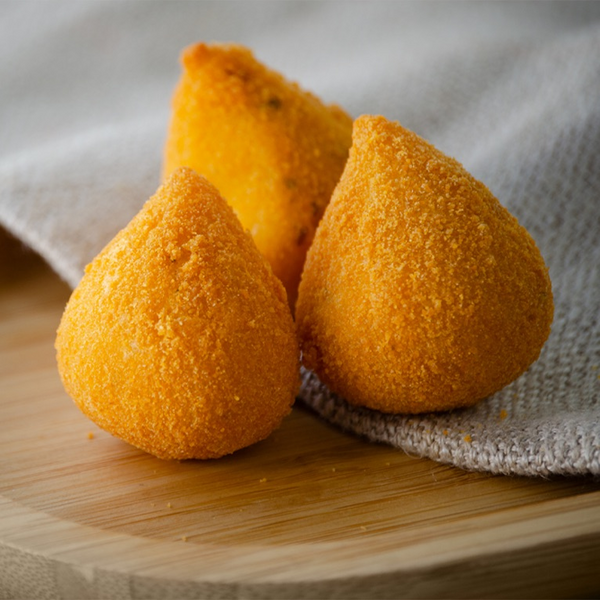 COXINHA DE FRANGO 750G